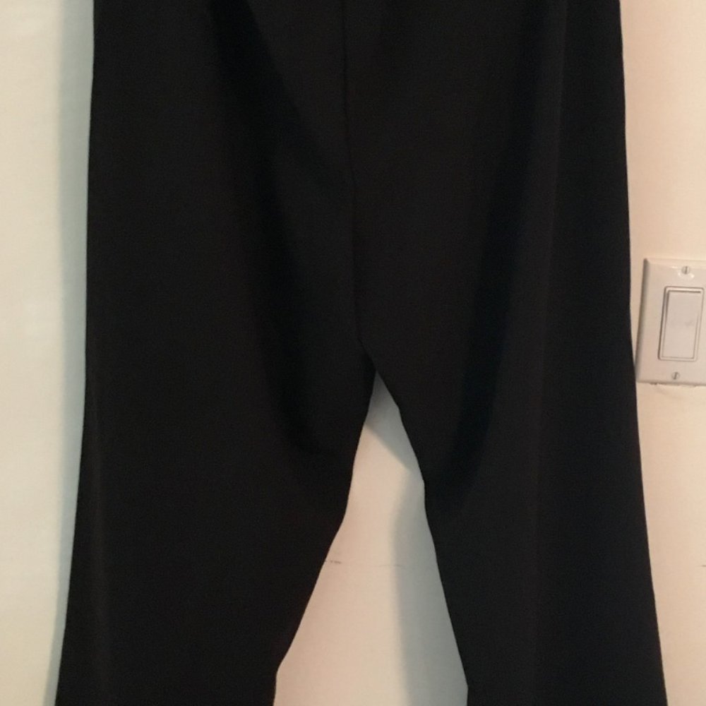 Woman's Avenue Pants. Size 18. Brown.